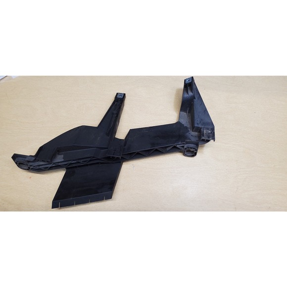 2004-2006 BMW X3 Driver Right RH Side OEM Headlamp Bracket 1301073024 - Picture 2 of 4